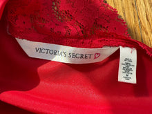 Load image into Gallery viewer, Victoria's Secret Short Red Slip
