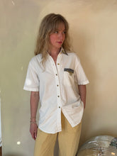 Load image into Gallery viewer, Vintage 90s Kimberley Fox Embroidery Short Sleeve Shirt