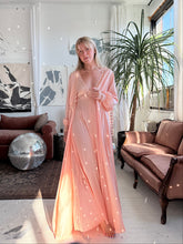 Load image into Gallery viewer, Olga Pink Vintage Slip & Robe Set