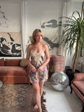 Load image into Gallery viewer, Gold Label Victoria's Secret Floral Short Slip
