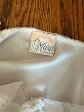 Load image into Gallery viewer, Vintage 90s White Lace Cami Top
