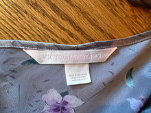 Load image into Gallery viewer, 90s Victoria's Secret Short Slip
