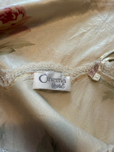 Load image into Gallery viewer, Cinema Etoile Floral Short Slip
