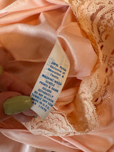 Load image into Gallery viewer, Olga Pink Vintage Slip &amp; Robe Set
